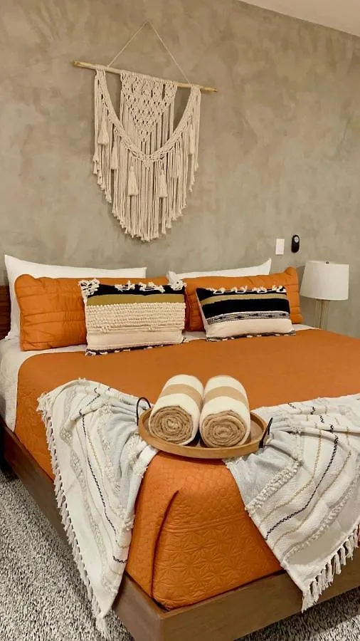 Aparthotel Urban Towers - Brand New Contemporary Apartment In Downtown Playa del Carmen