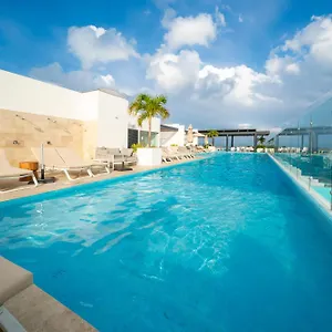 Apartahotel Serenada, Playa del Carmen